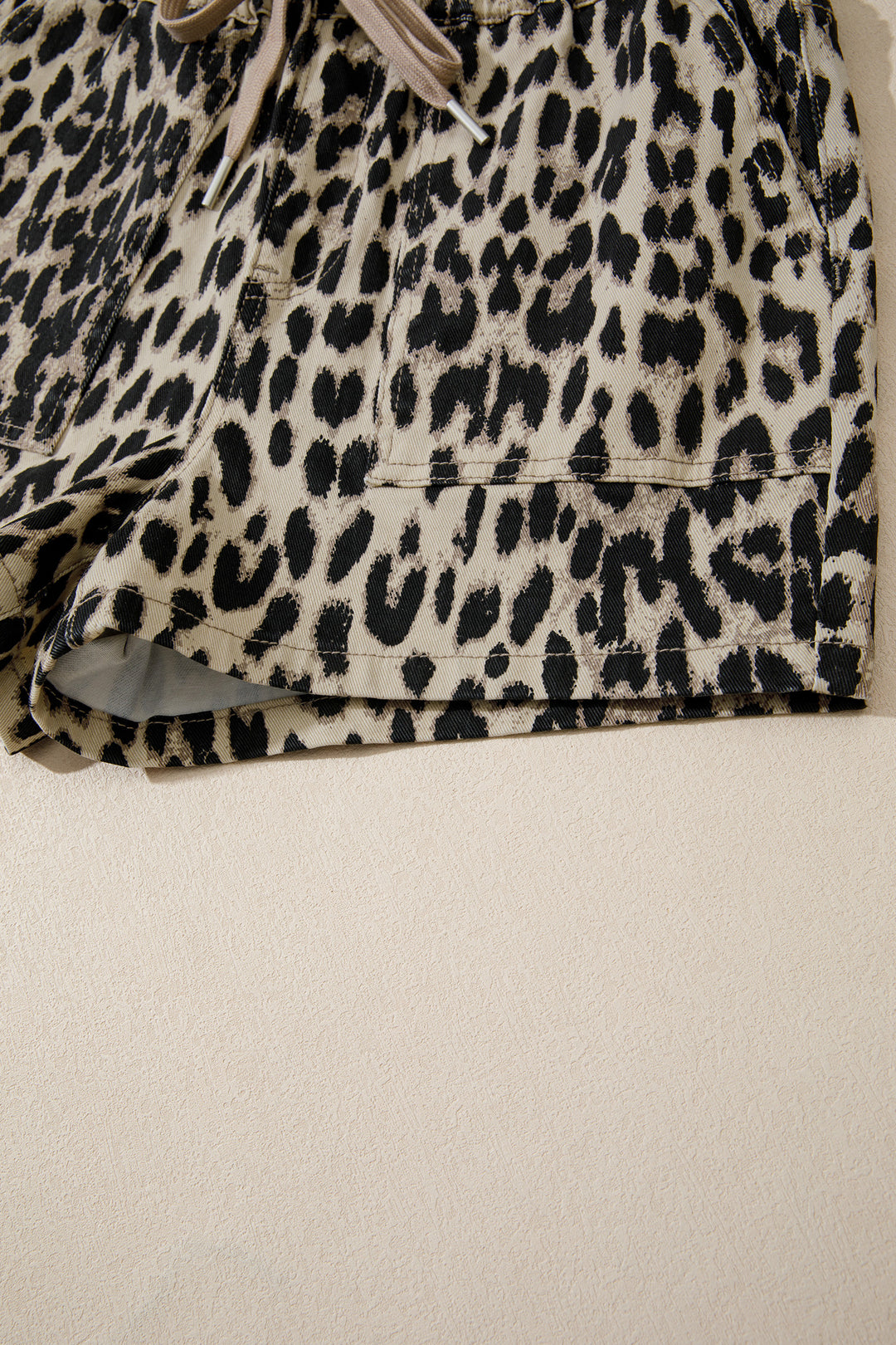 Brown Retro Leopard Print Lace-up Elastic Waistband Mid Rise Denim Shorts