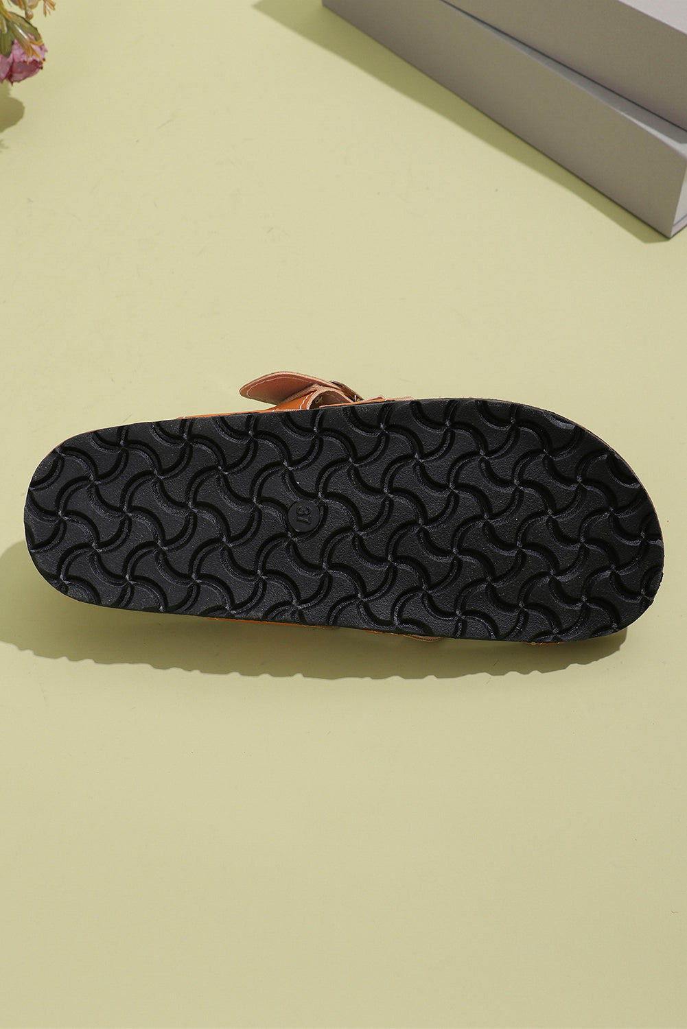 Suede Adjustable Strap Toe Ring Outdoor Slippers
