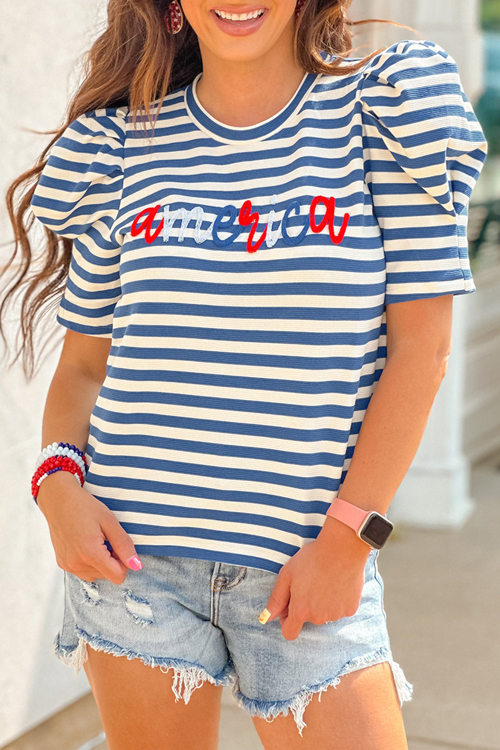 America Cursive Graphic Puff Sleeve T-shirt