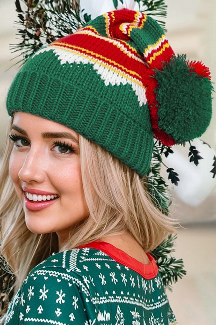 Weihnachts-Strickmütze mit Farbblock und Bommel