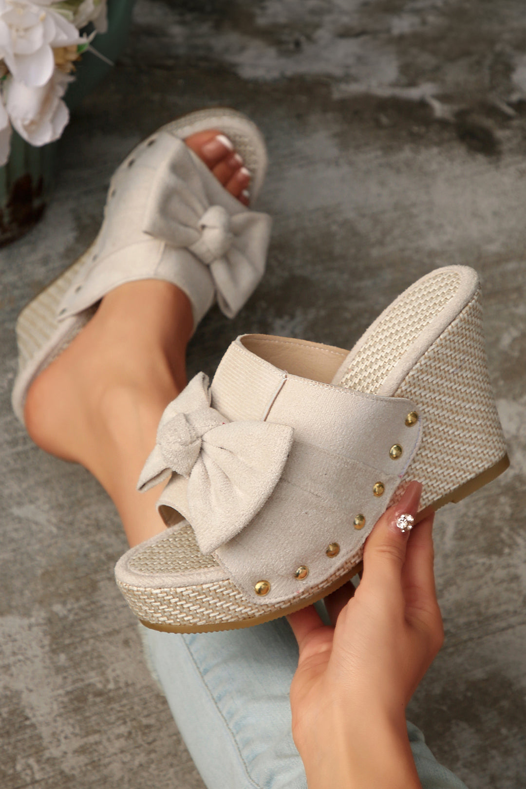 Cute Bow Knot Studded Wedge Platform Slippers