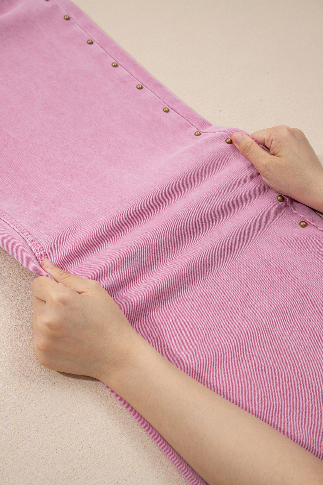 Pink Beaded Side Detail Split Loose Jeans