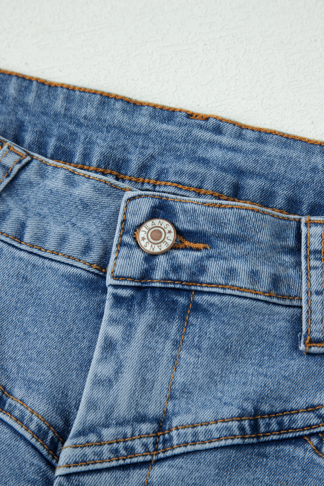 Ivy Seam Detail Pocketed Cuffed Hem Denim Shorts