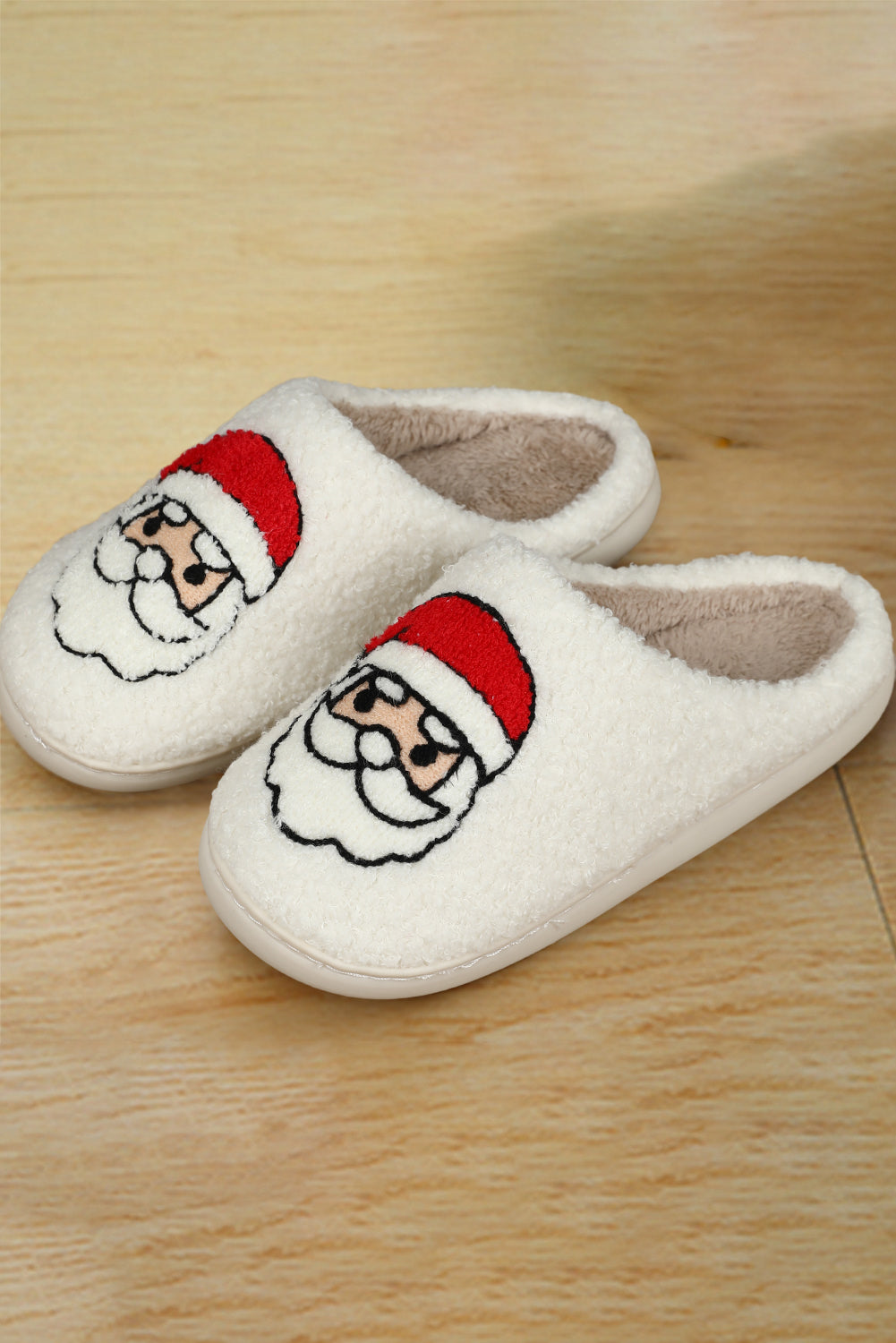 Christmas Santa Clause Graphic Plush Slippers