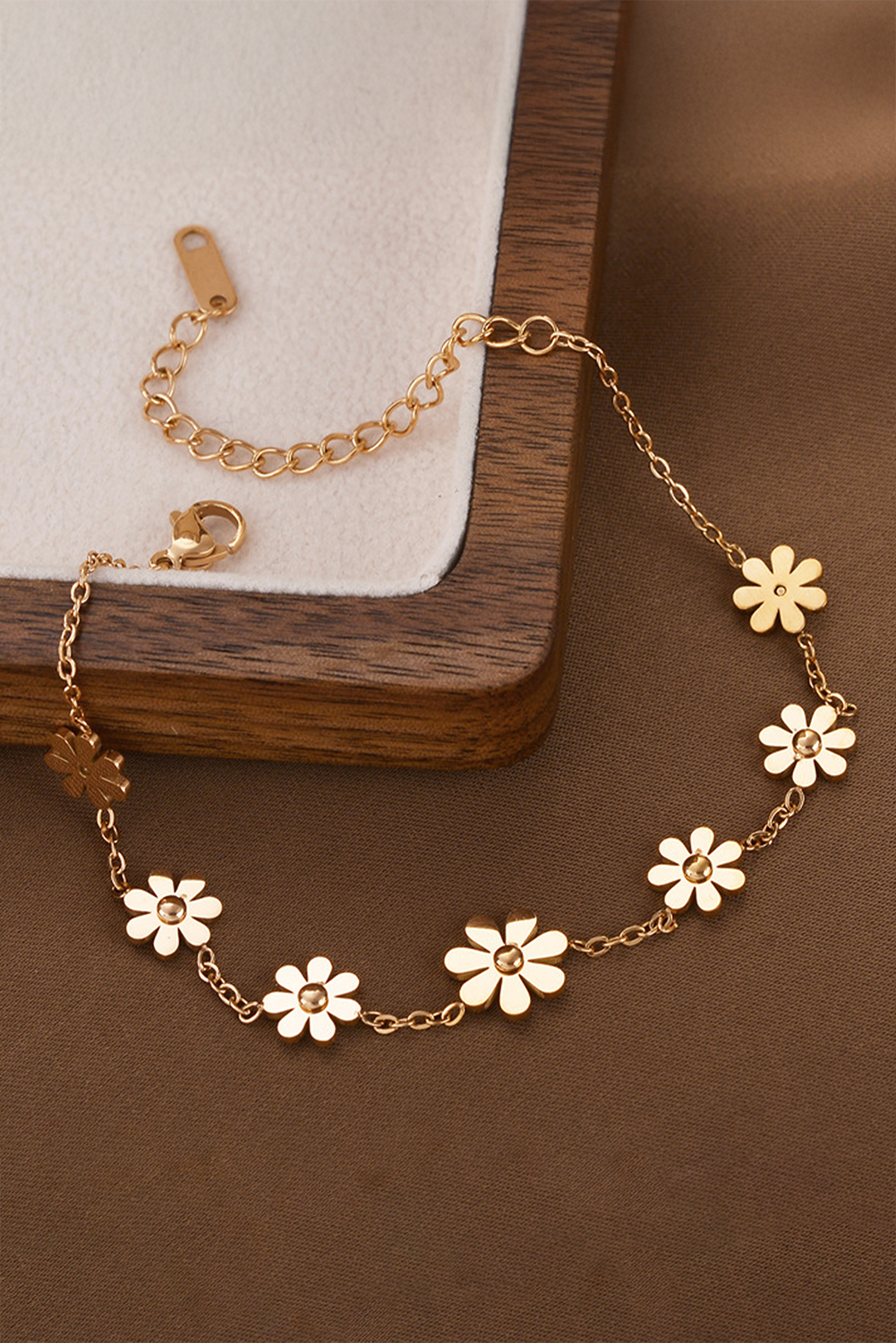 Daisy Plated Alloy Adjustable Bracelet