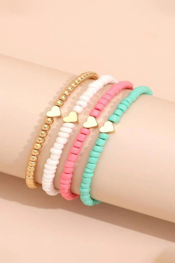 Mehrlagiges Armbandset mit Herzperlen