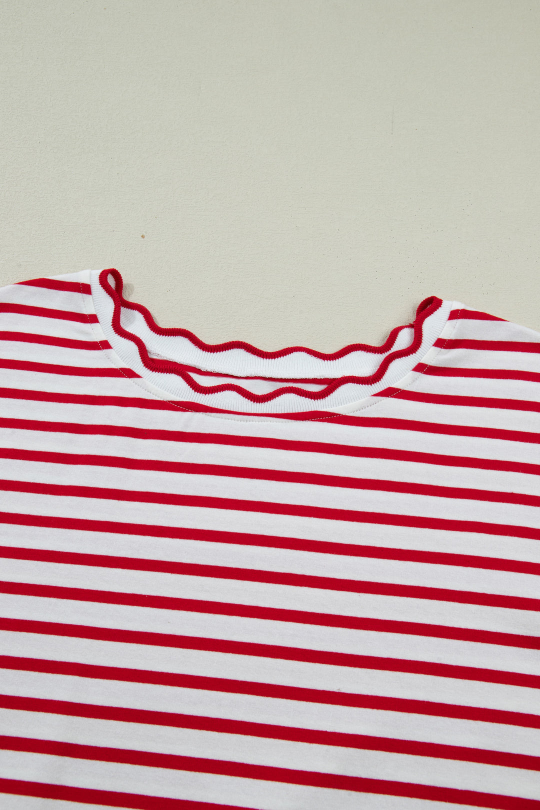 Red Stripe Plus Size Scalloped Trim Round Neck Short Sleeve Top
