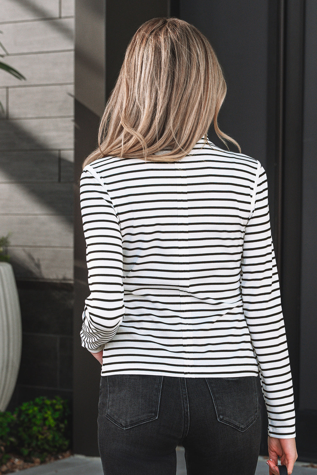 Ribbed Knit Half Button Long Sleeve Slim Top