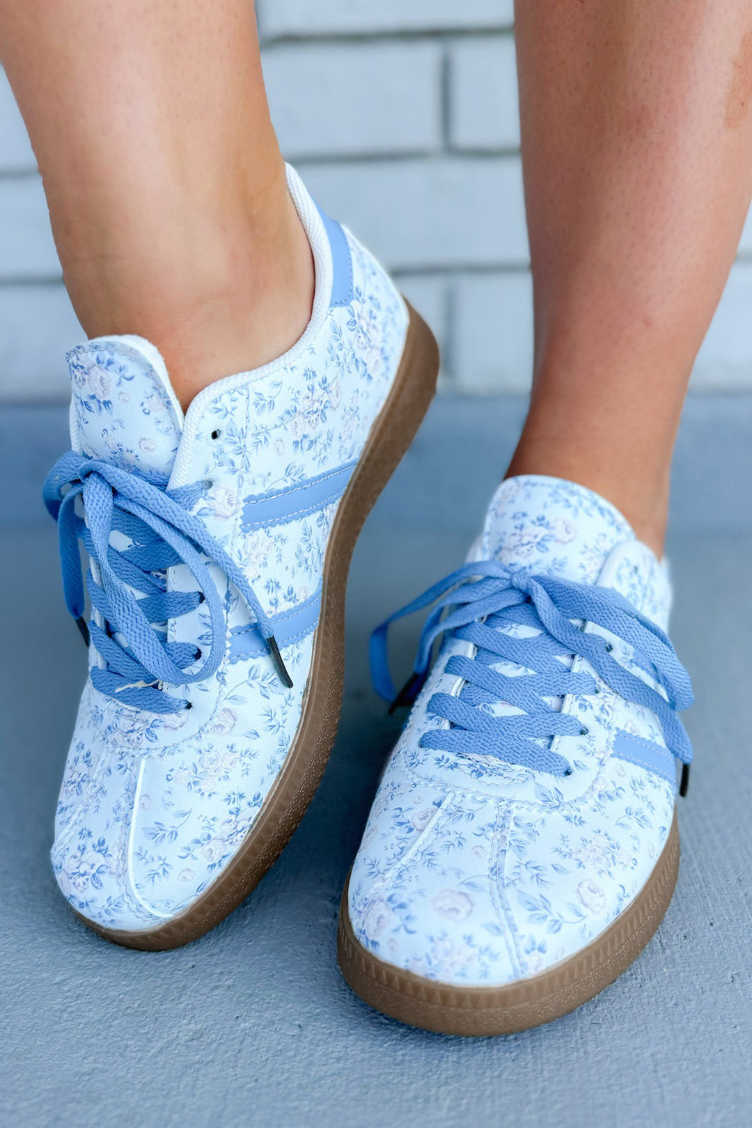 Floral Print Lace-up PU Leather Flat Shoes
