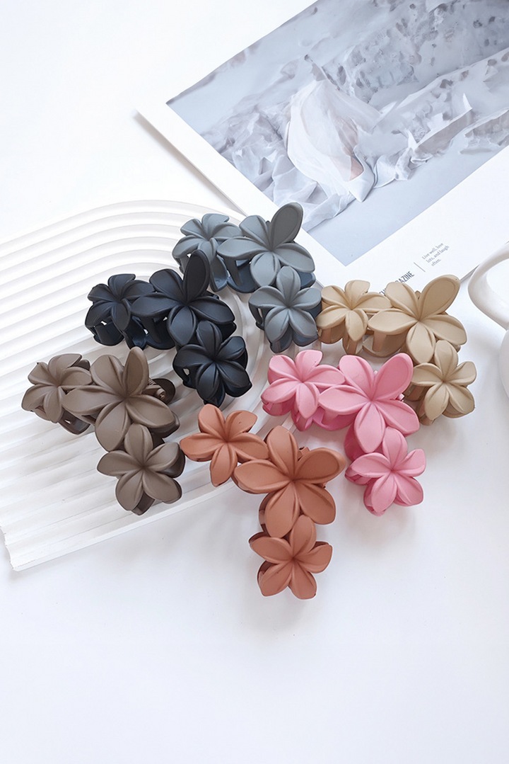 3D Flower Plastic Resin Hair Claw (Slight Color Variations)