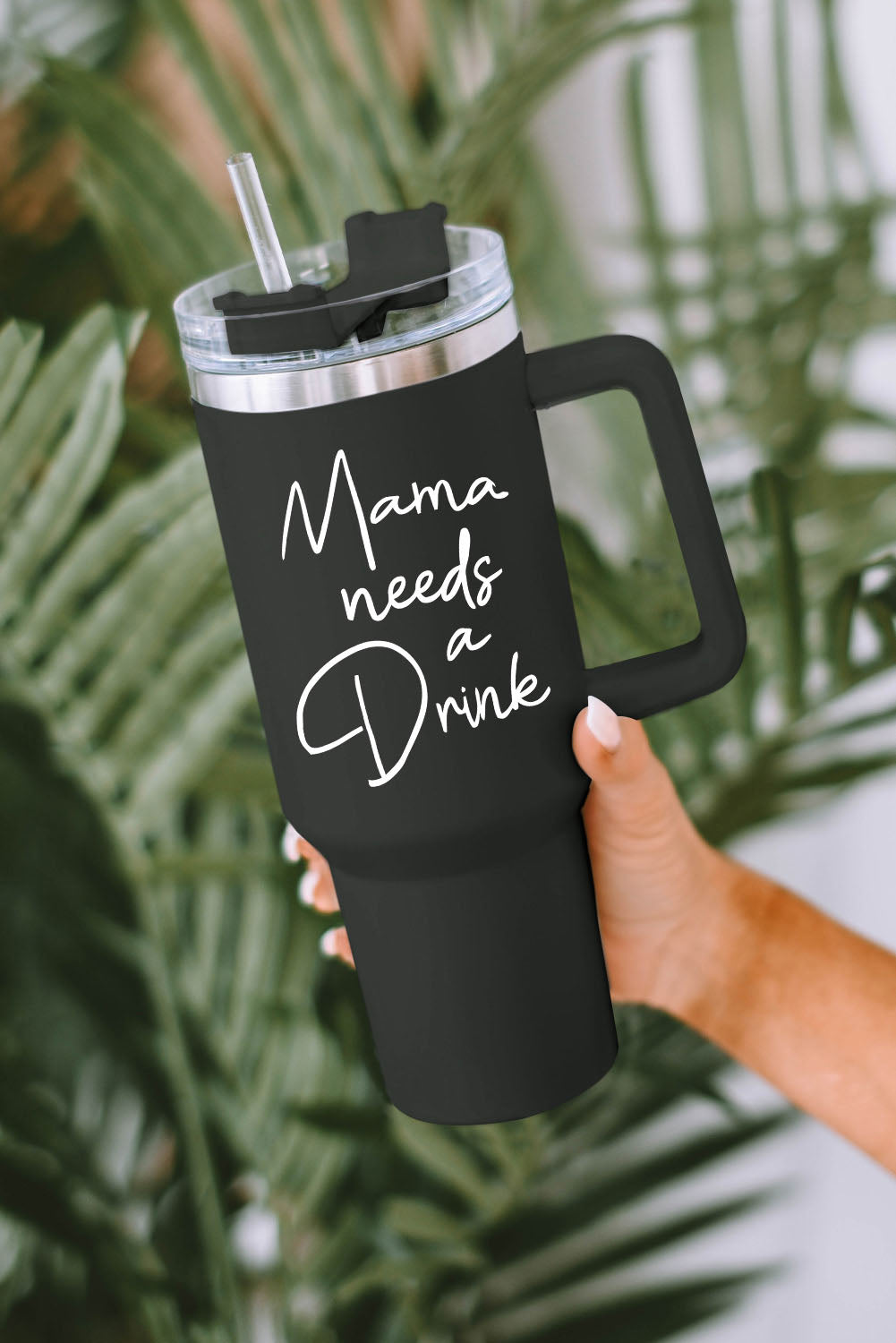Tasse portable en acier inoxydable « Mama Needs A Drink » de 1 134 ml