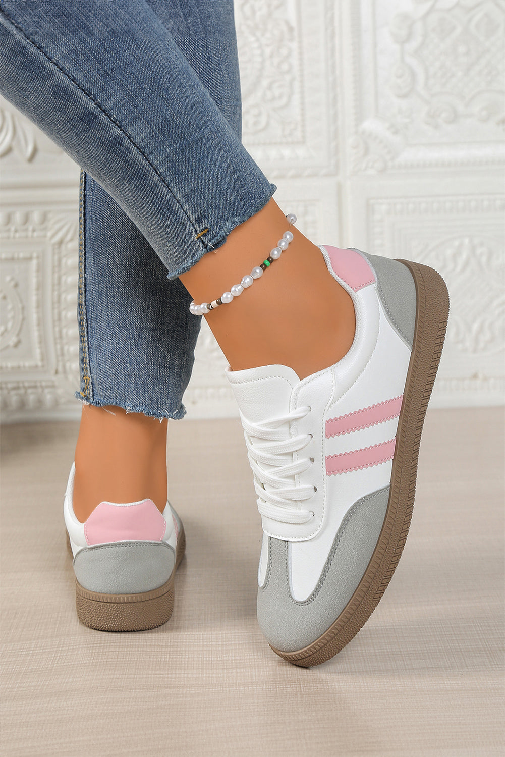 Color Block PU Leather Patchwork Lace Up Flat Shoes