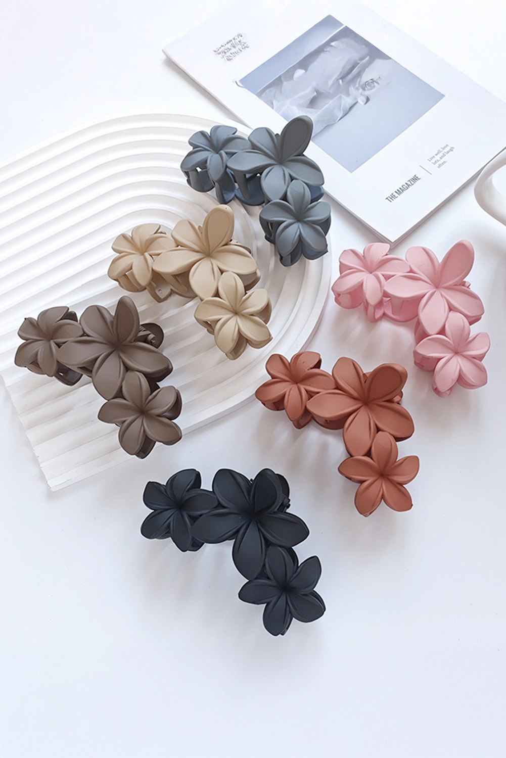 3D Flower Plastic Resin Hair Claw (Slight Color Variations)