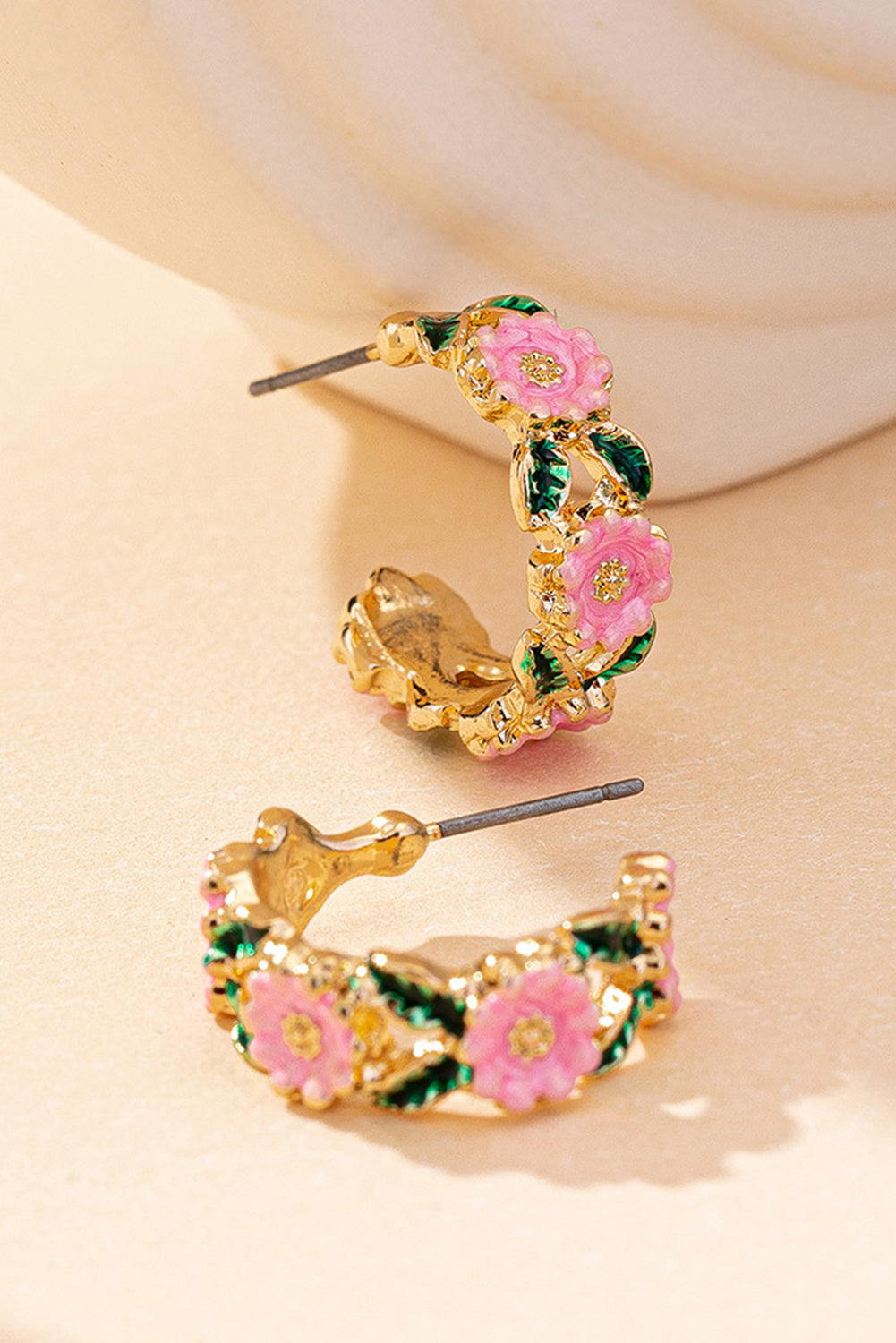 Boucles d'oreilles en alliage plaqué en forme de C à motif floral