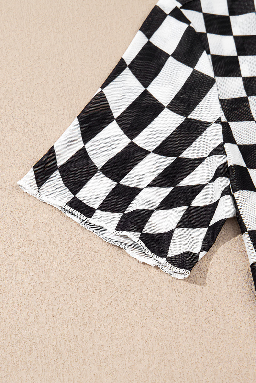 checker mesh crew neck t shirt