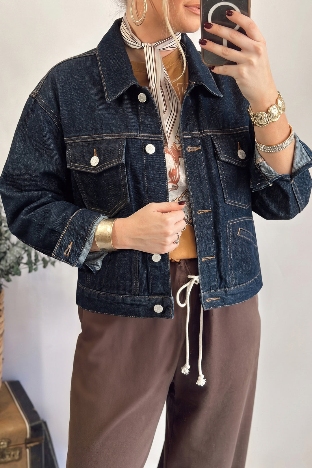 Navy Blue Contrast Stitched Detail Pocketed Vintage Denim Jacket