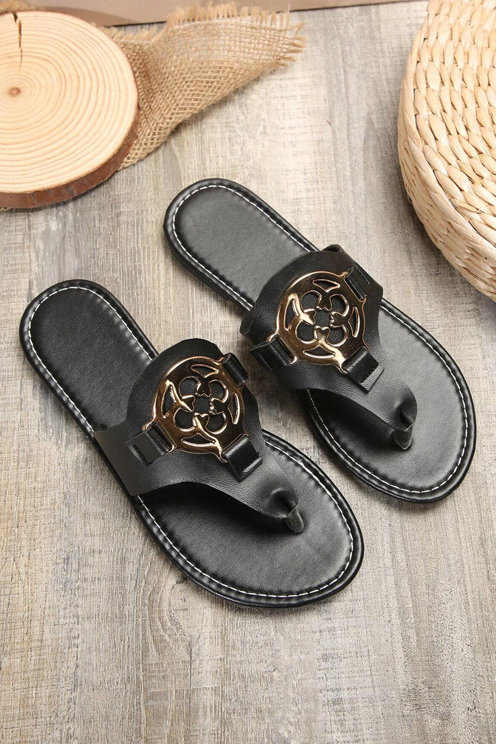 Metal Decor Leather Thong Slippers
