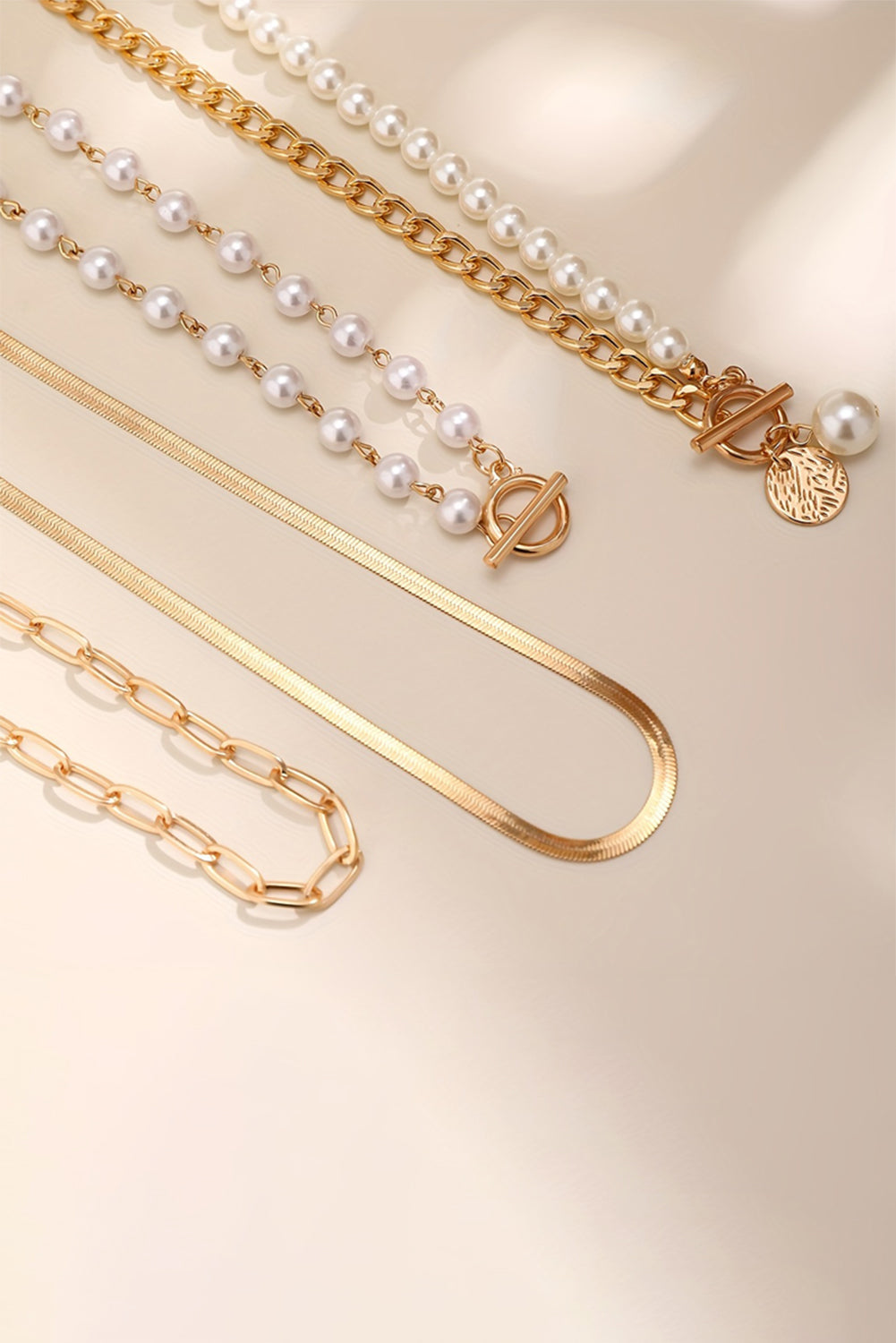 Collier à chaîne réglable plaqué or avec décor de perles