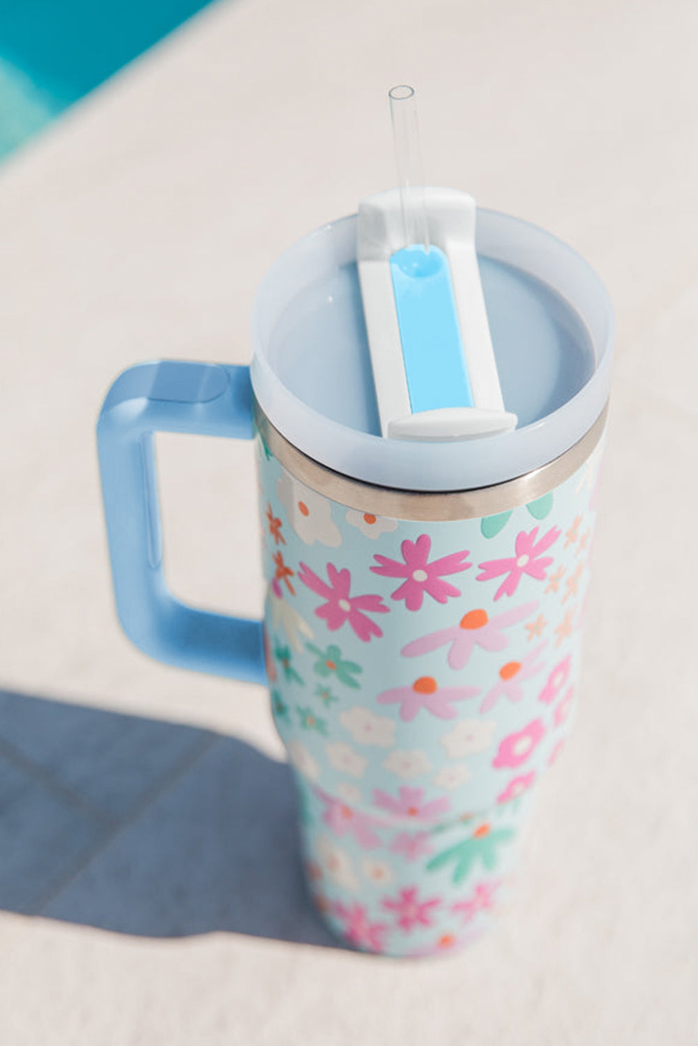 Tasse à anse avec motif floral mignon et paille 40 oz