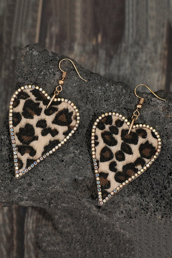 Boucles d'oreilles en forme de cœur à imprimé léopard et bordure en strass