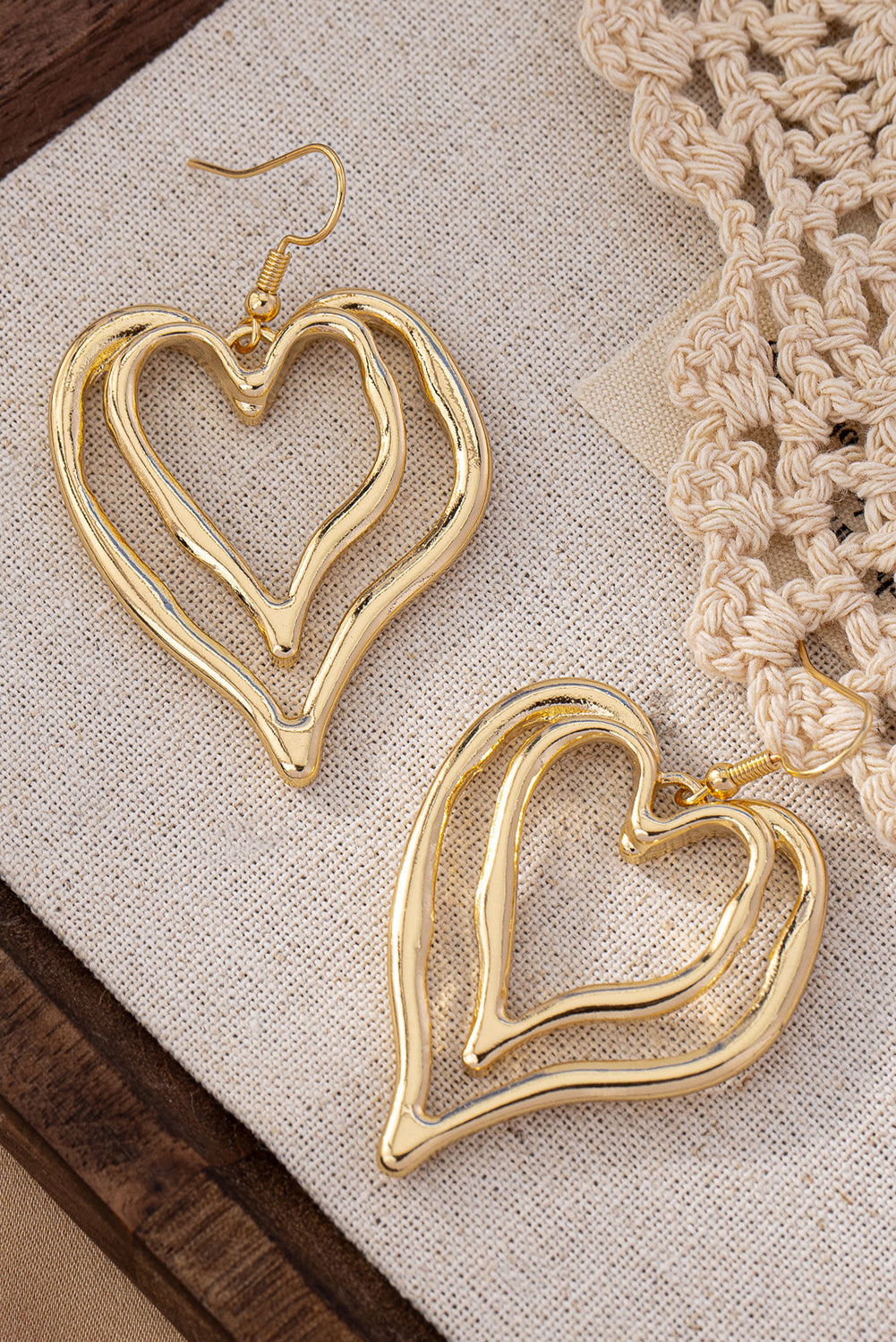 Boucles d'oreilles pendantes en alliage plaqué en forme de double cœur