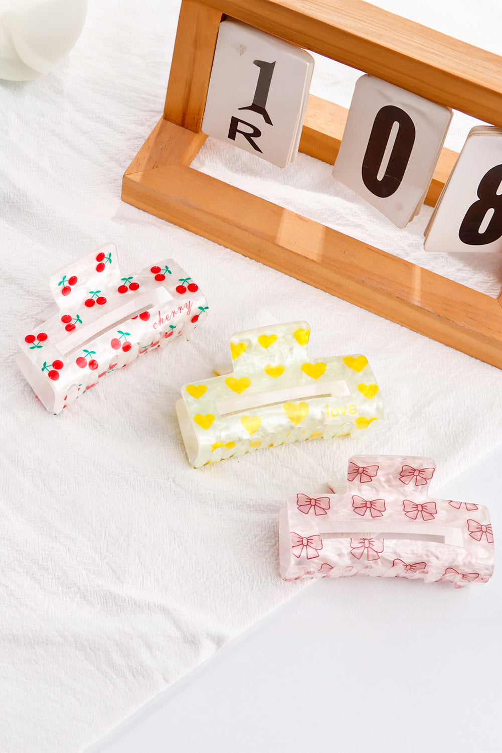 Bow Knot Print Acrylic Square Hair Claw