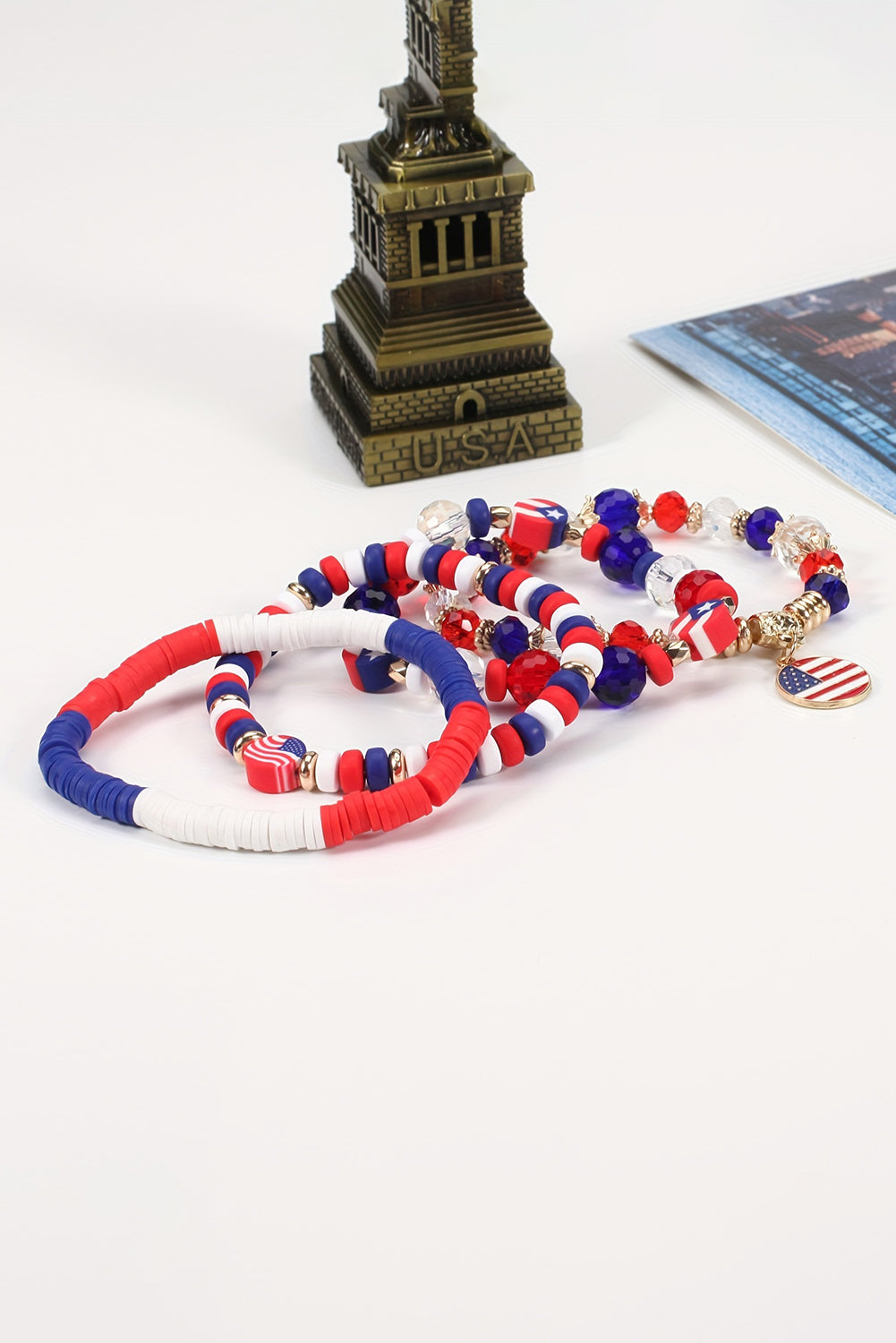 Bracelet multicouche en perles pour le Jour du Drapeau