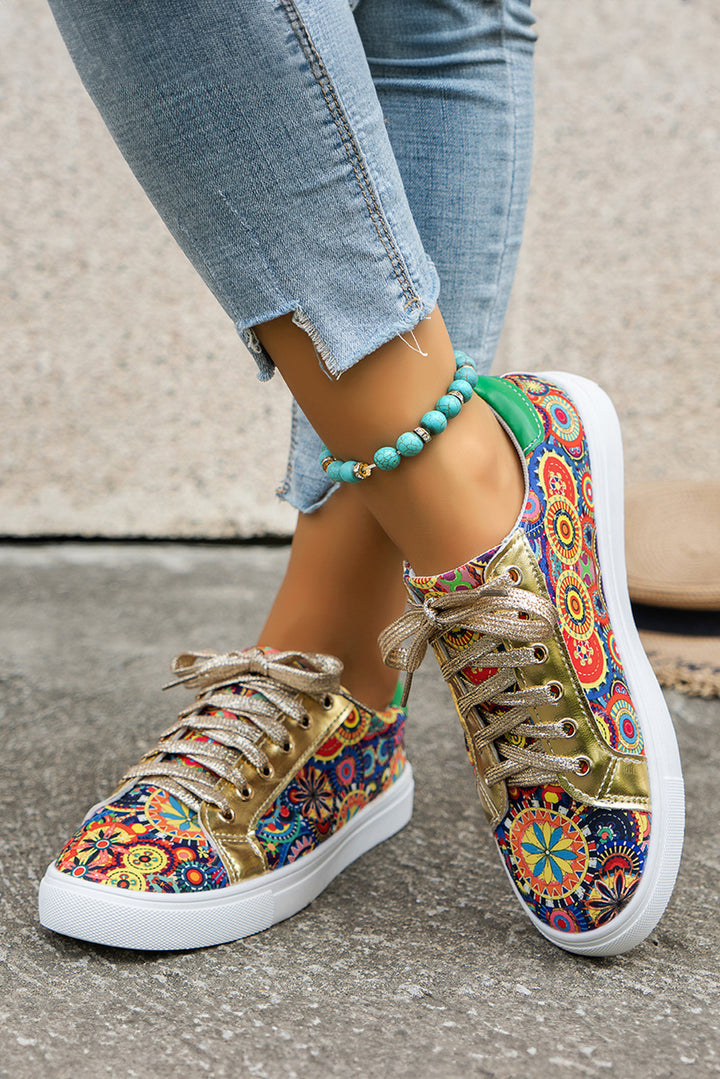 Elegante flache Schnürschuhe mit Blumen-Patchwork