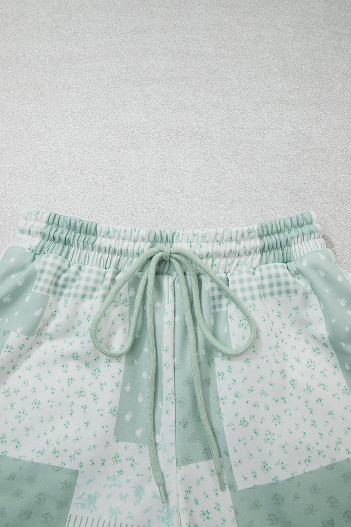 Green Patchwork Floral Print Drop Shoulder Baggy Pullover Drawstring Shorts Set