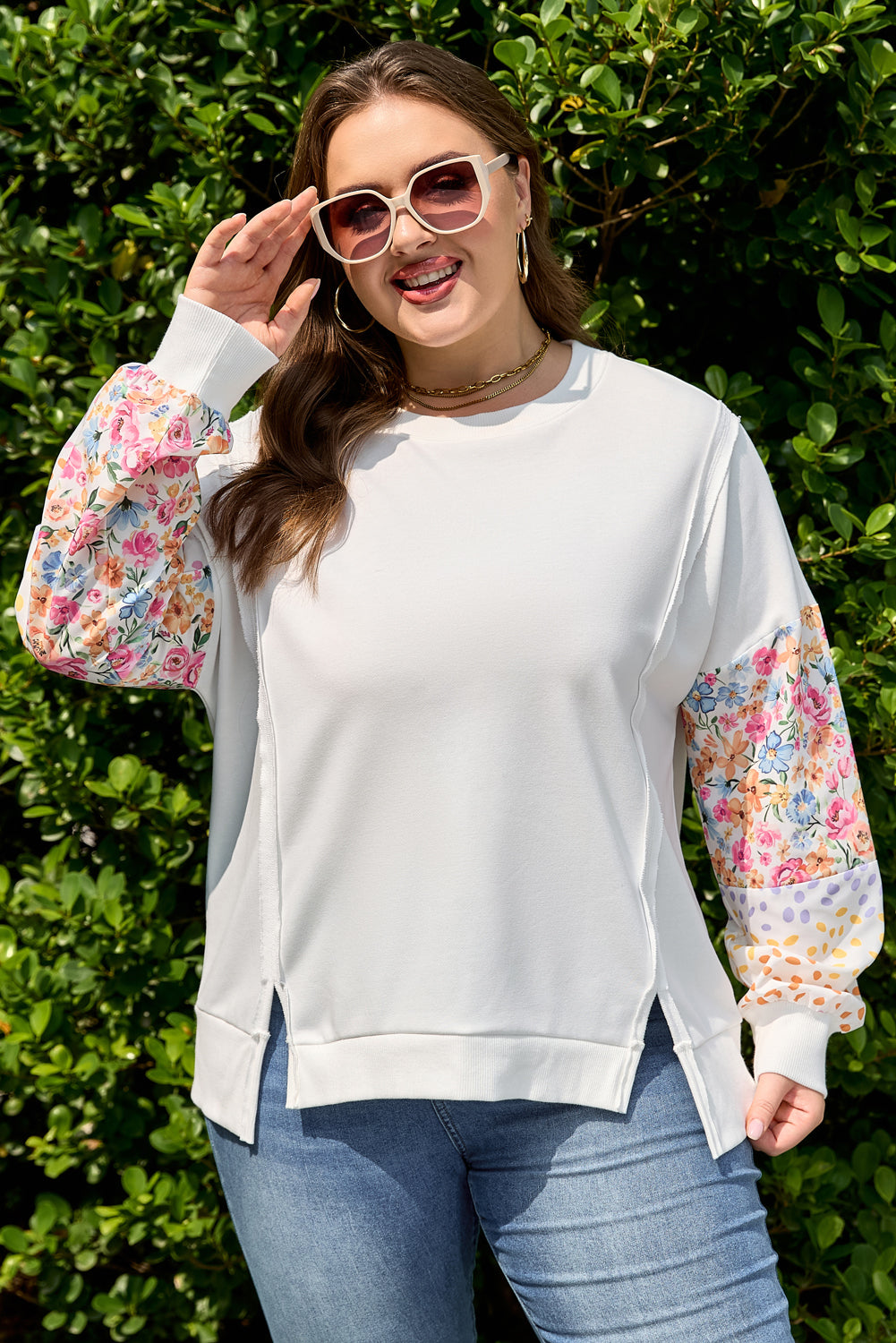 White Plus Size Exposed Seam Detail Contrast Dot Floral Patchwork Sleeve Sweatshirt