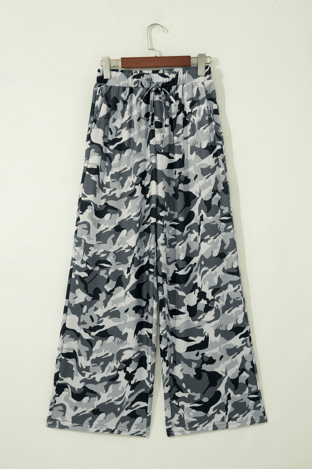 Green Camouflage Print Drawstring Casual Pants
