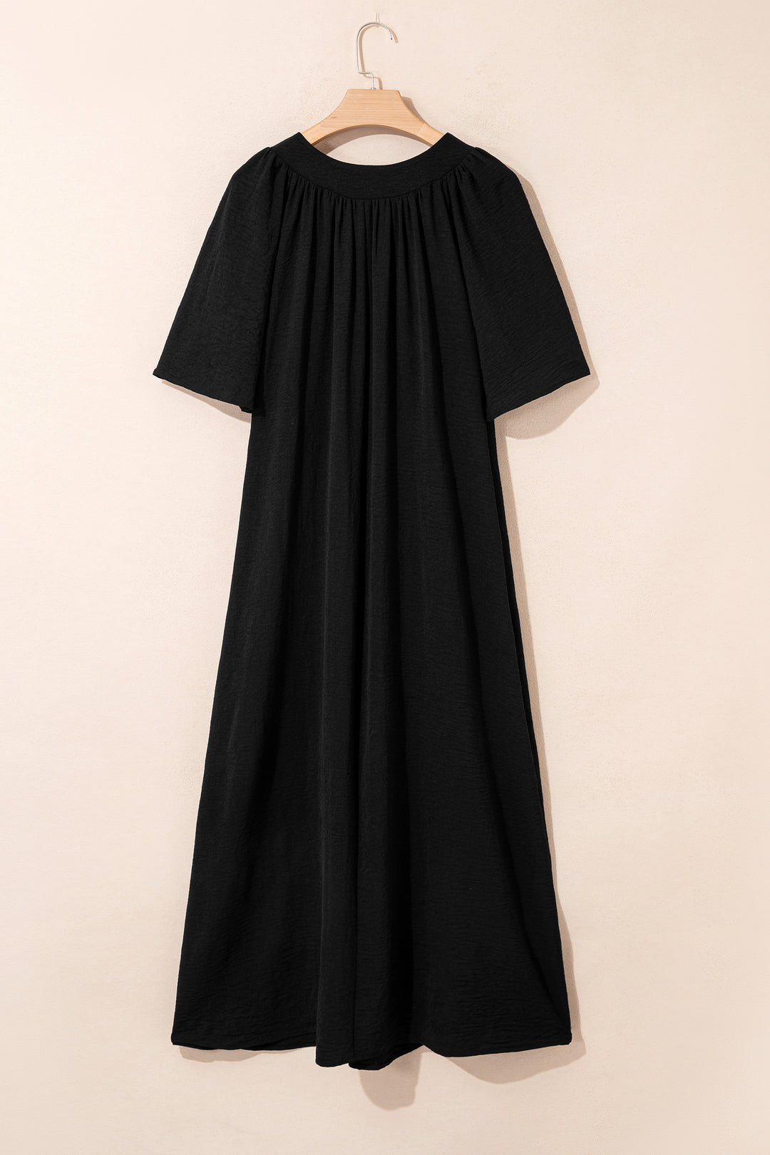 Black Plus Size Solid Color Notched Neck Short Sleeve Loose Dress