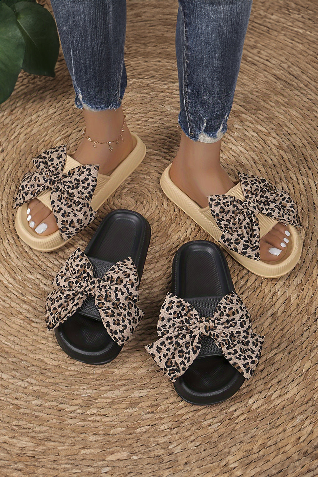 Contrast Leopard Bow Decor Casual Comfort Slippers