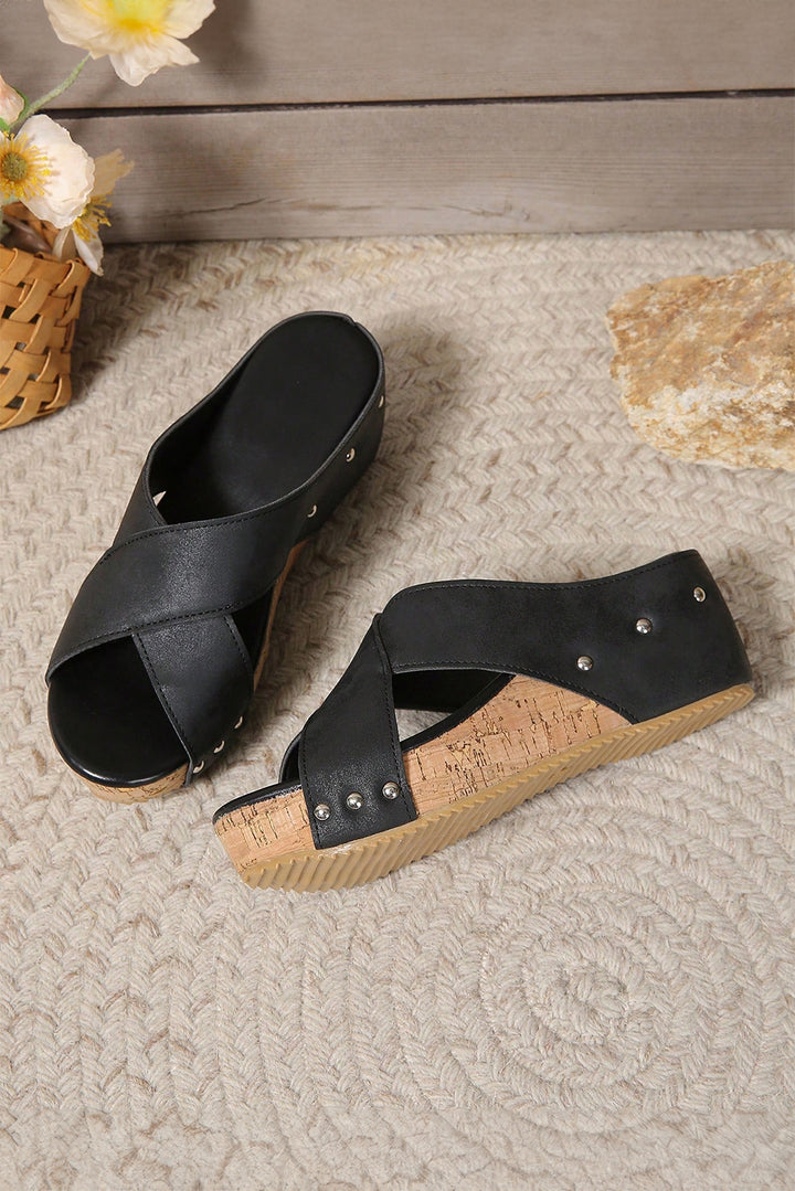 Chaussons compensés en cuir PU à découpes croisées