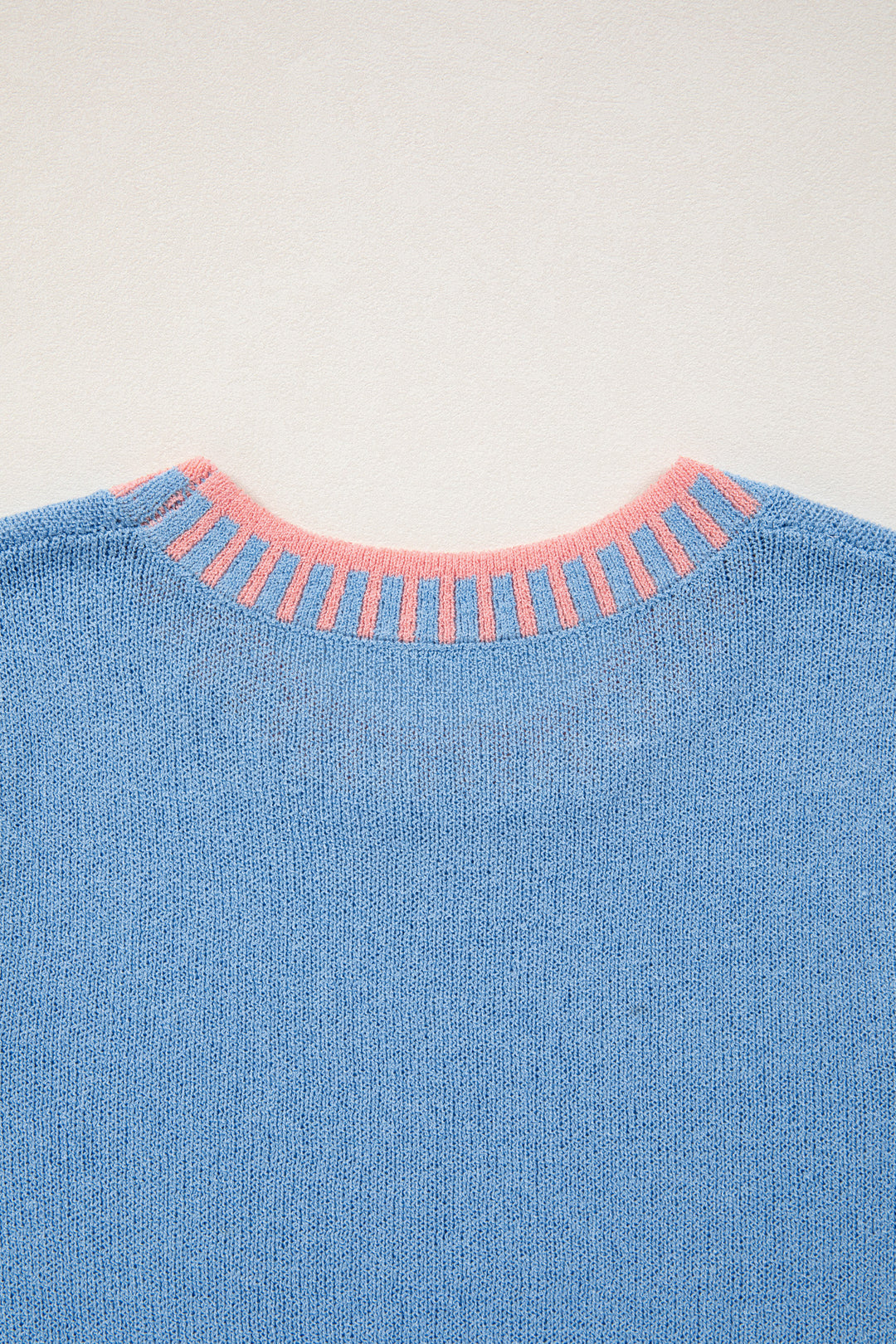 Contrast Trim Round Neck Sleeveless Sweater