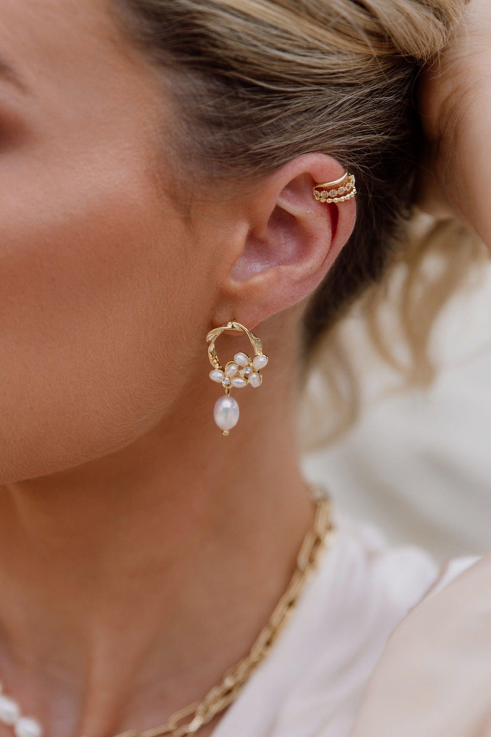 Plated Hoop Pearl Casual Wear Stud Earring