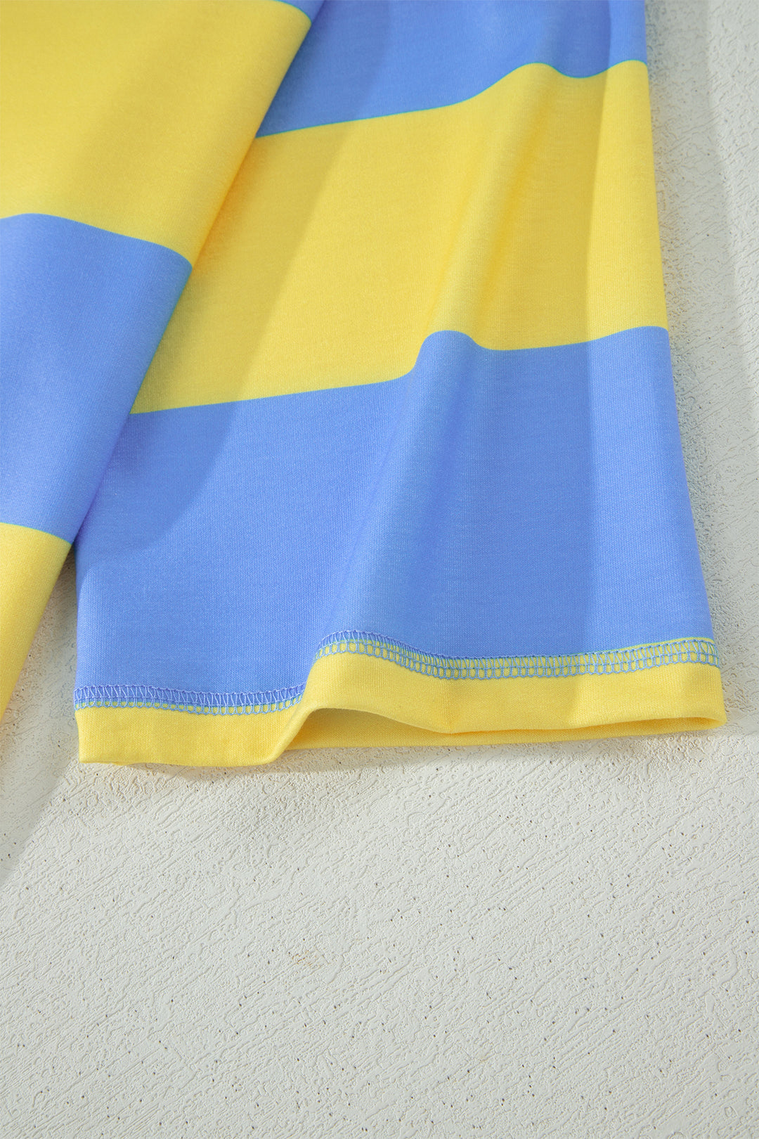 Yellow Stripe Half Zipper Placket Bracelet Sleeve Top Casual Shorts Set