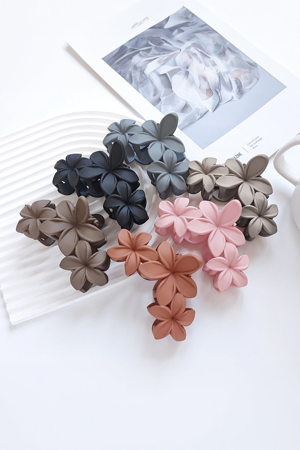 3D Flower Plastic Resin Hair Claw (Slight Color Variations)
