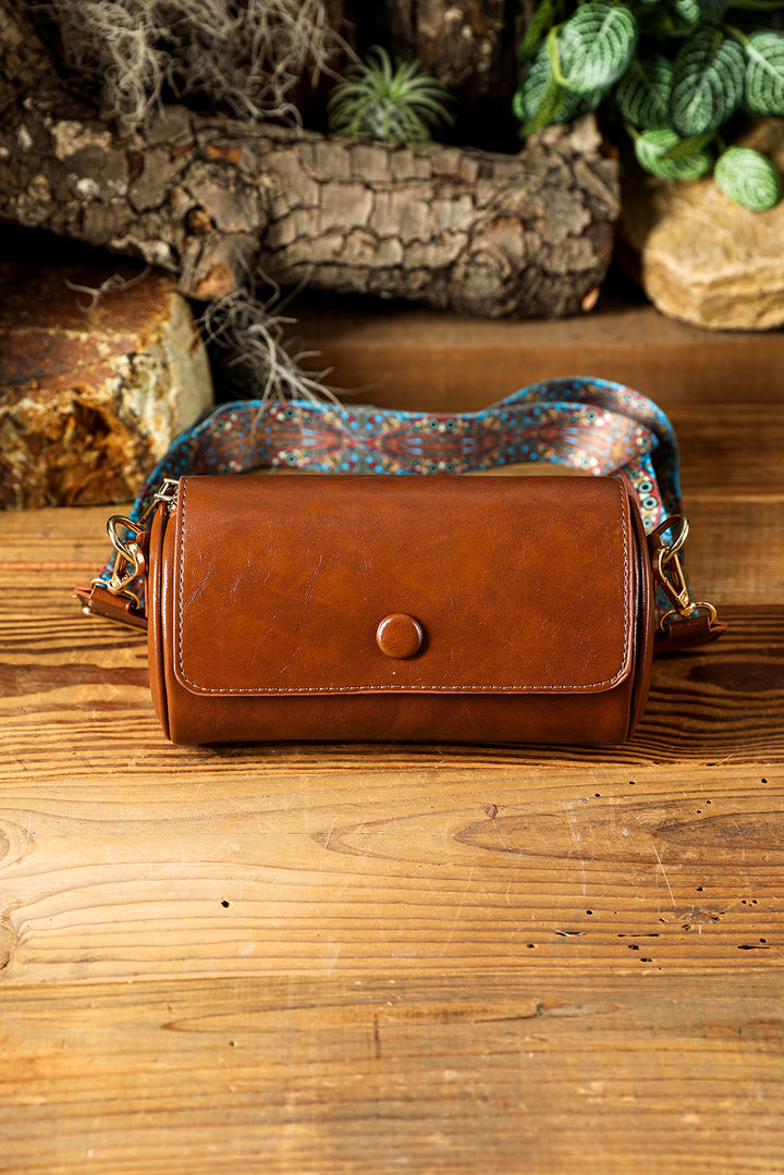 PU Leather Flap Shoulder Bag with Retro Print Wide Strap