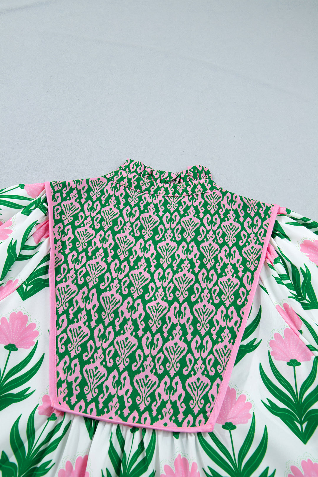 Multicolour Floral Print Puff Sleeve Contrast Bordered V Neck Blouse