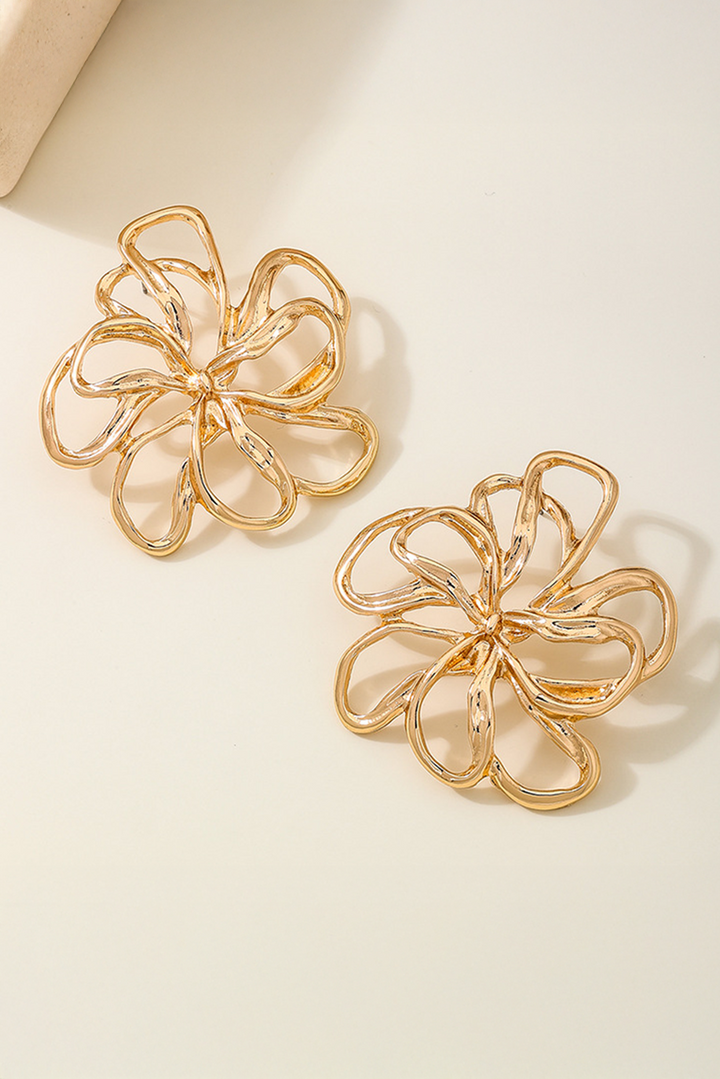 Boucles d'oreilles tendance en alliage plaqué en forme de fleur