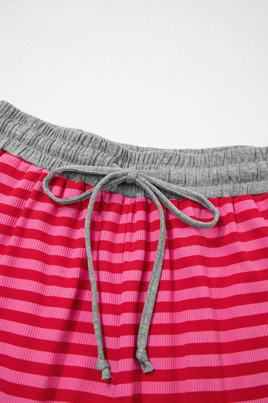 Rose Stripe Contrast Elastic Waist Casual Ribbed Shorts