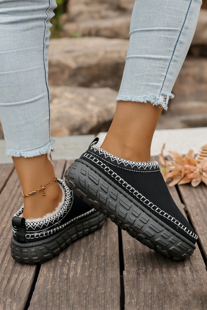 Chaussons sabots d'hiver en similicuir et peluche patchwork avec détails contrastés en daim synthétique