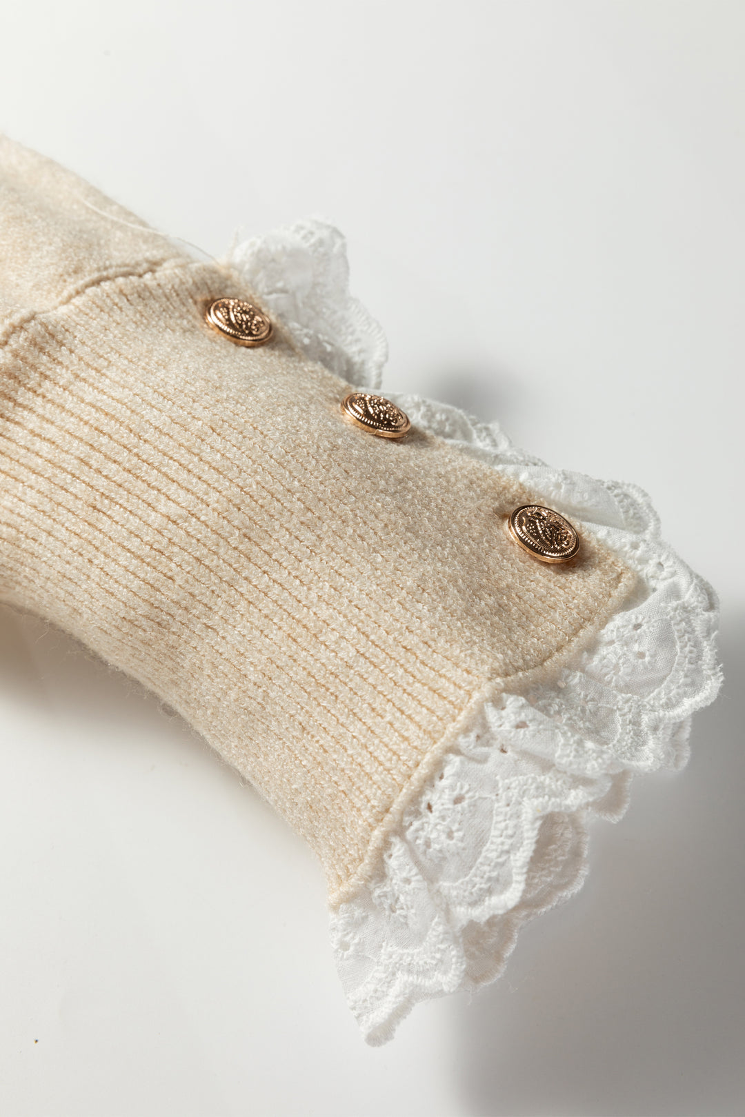 Lace Trim Patchwork Buttoned Cuffs Loose Sweater