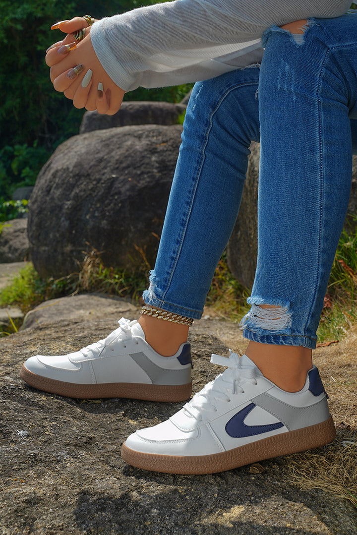 Schnür-Sneakers aus PU-Leder mit Farbkontrast