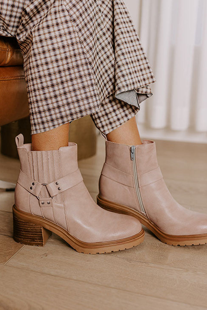 Bottines à talons épais avec fermeture éclair et anneaux