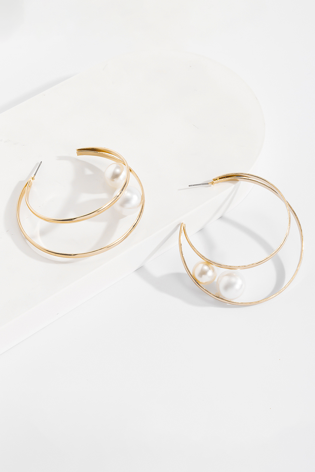 Boucles d'oreilles à double crochet avec décor de perles