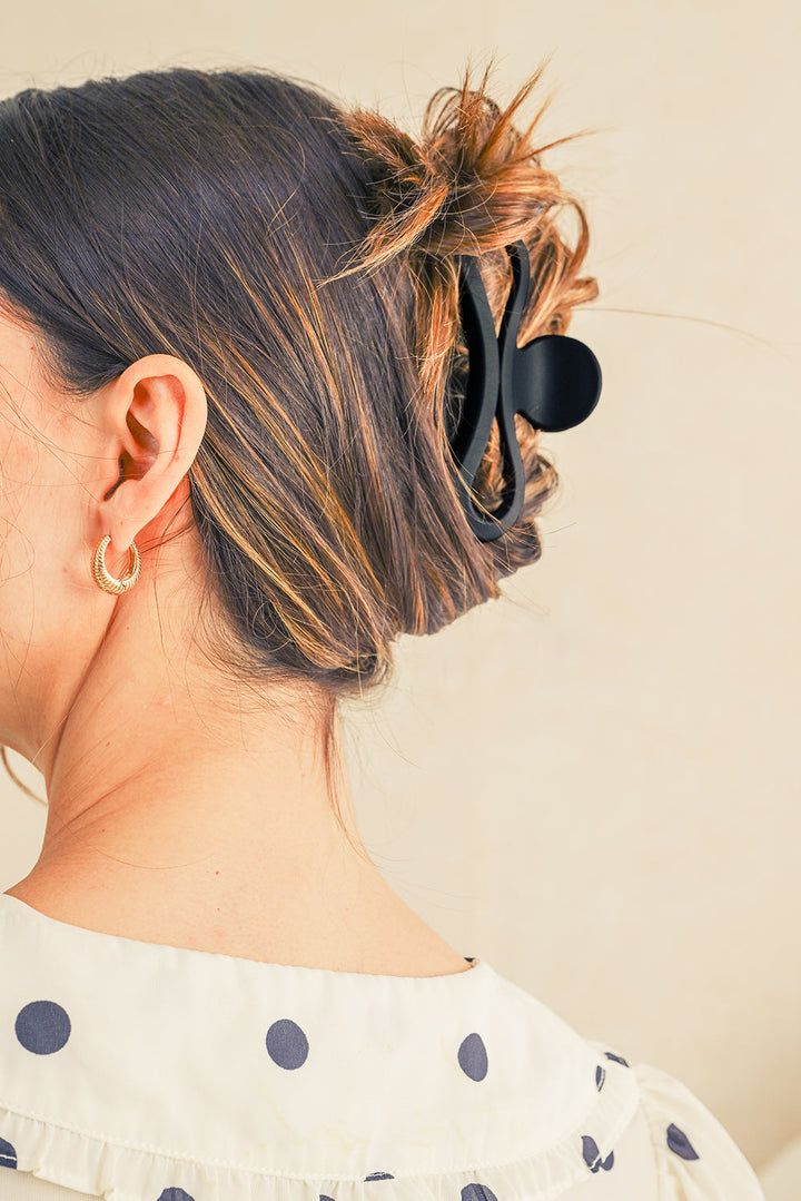 Minimalist Wave Shape Matte Hair Claw Clip