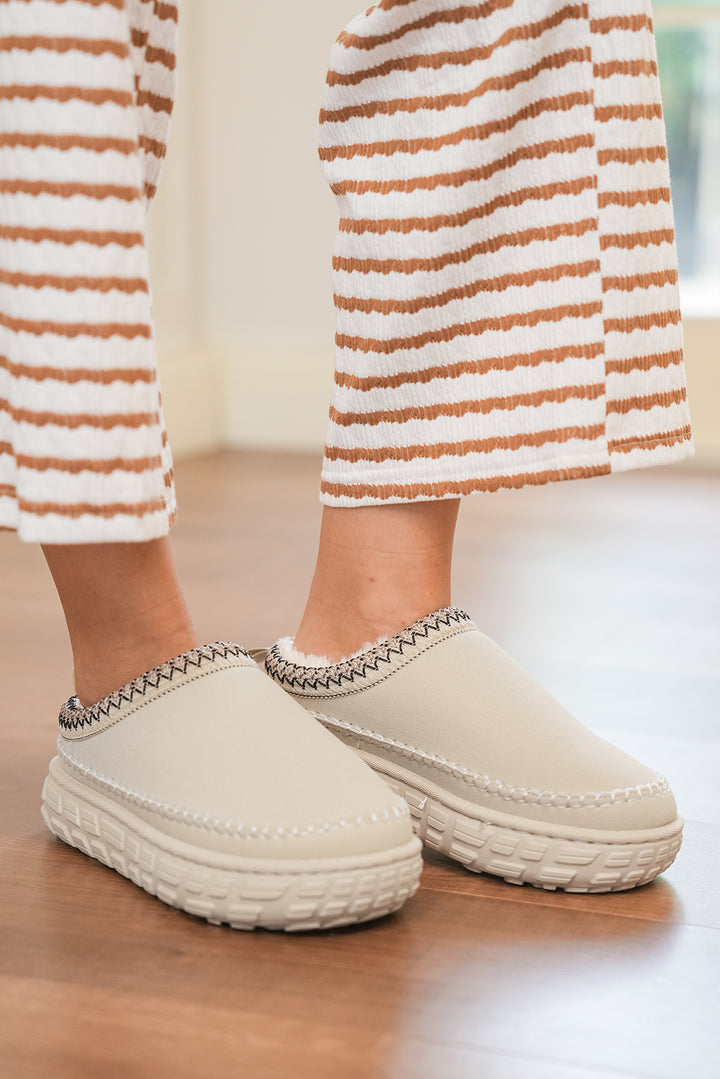 Contrast Stitch Detail Faux Suede PU Patchwork Plush Winter Clog Slippers