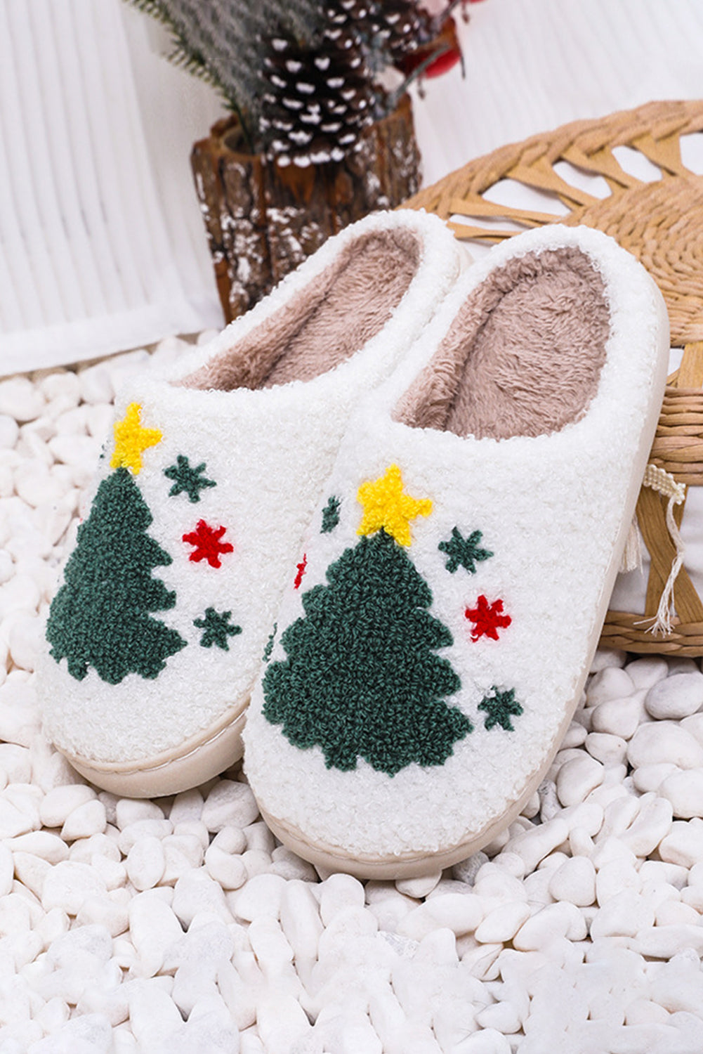 Fuzzy Christmas Tree Pattern Home Slippers